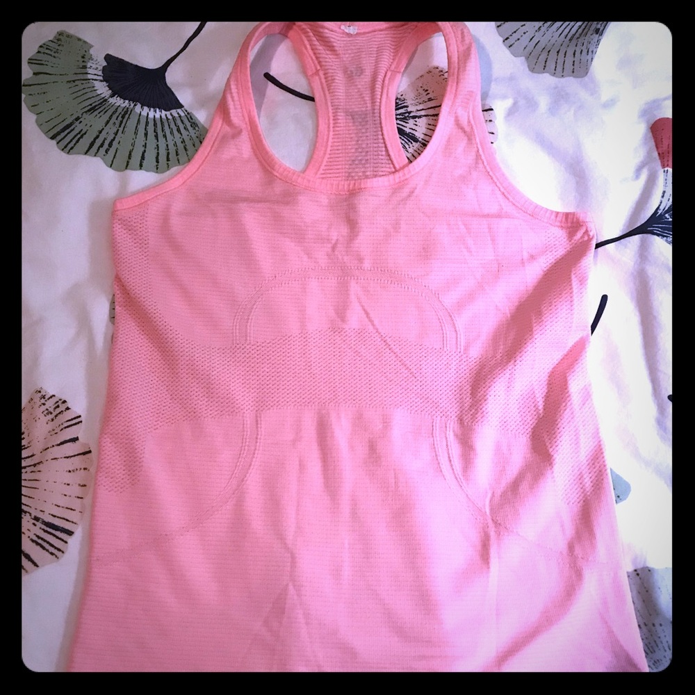Lululemon tank top